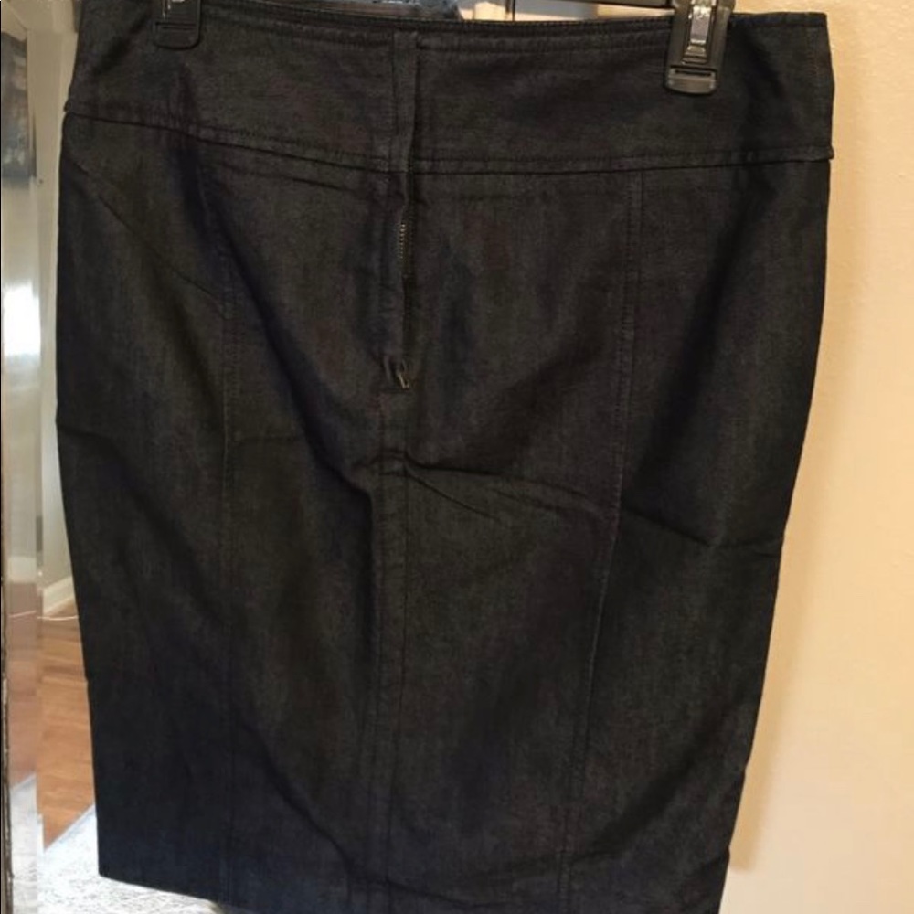 Side slit skirt